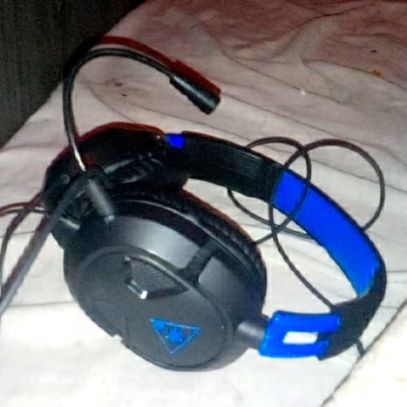 A mic - Picture 1 of 1